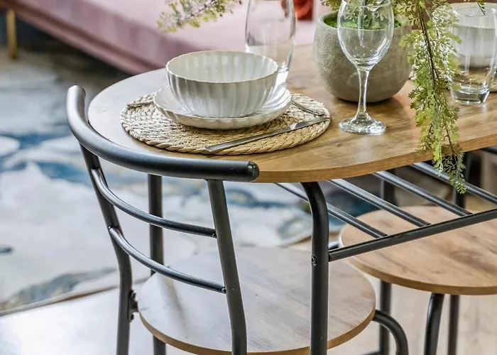 Stunning Modern Mezzanine Leeds (West Yorkshire)